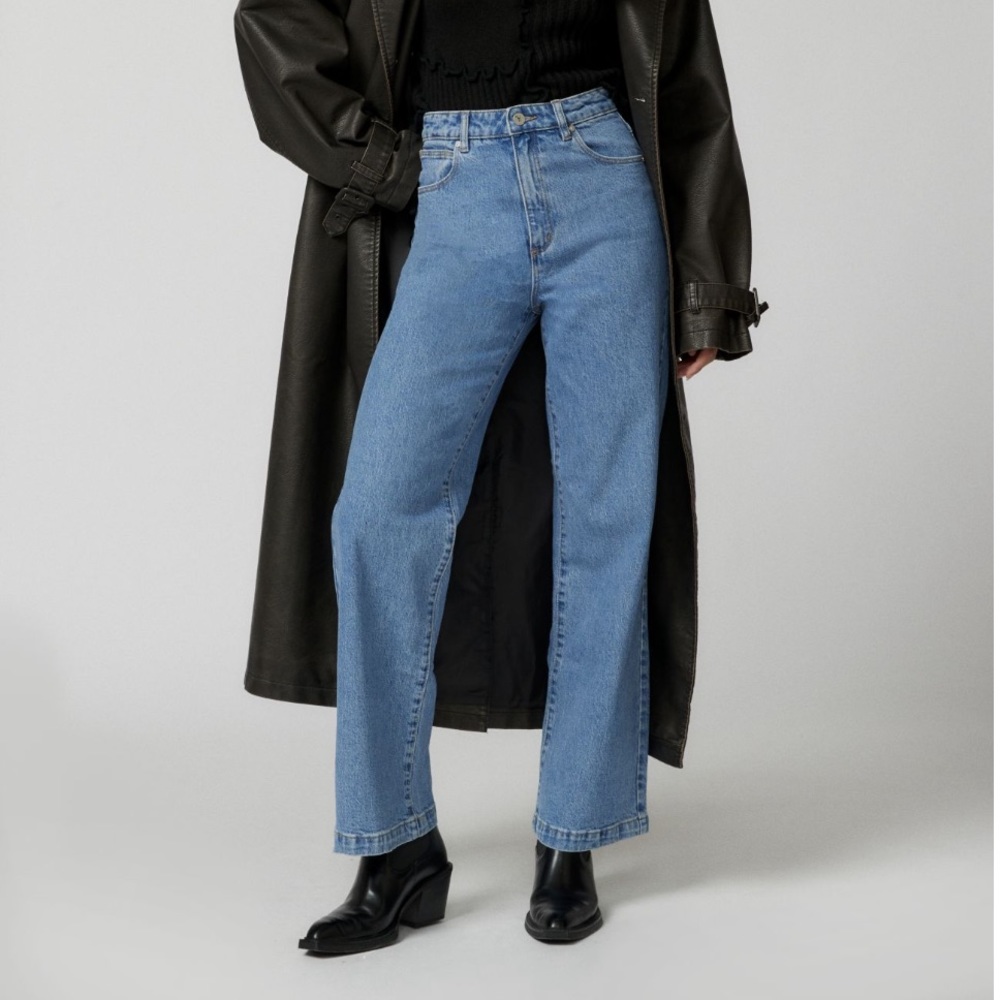 NWT Abrand A 94 High & Wide Indigo Jeans